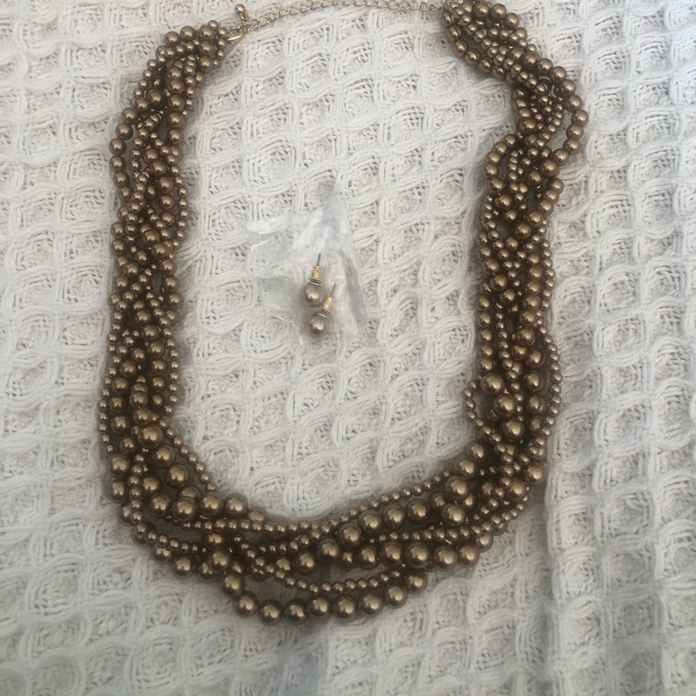 Elegant Gold Beaded Necklace Set